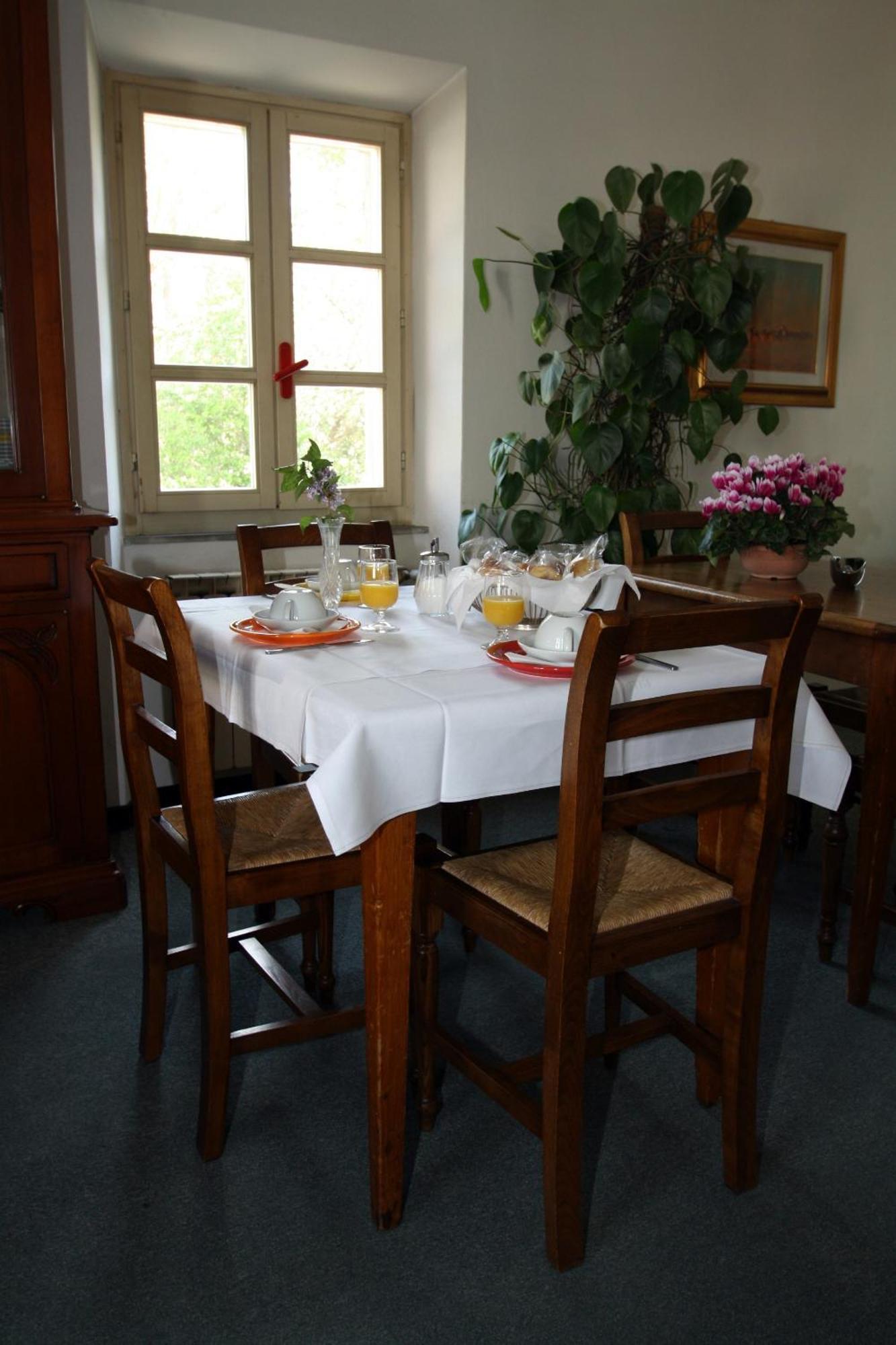 Hotel Calzaiolo Сан-Кашіано-ін-Валь-ді-Пеза Екстер'єр фото