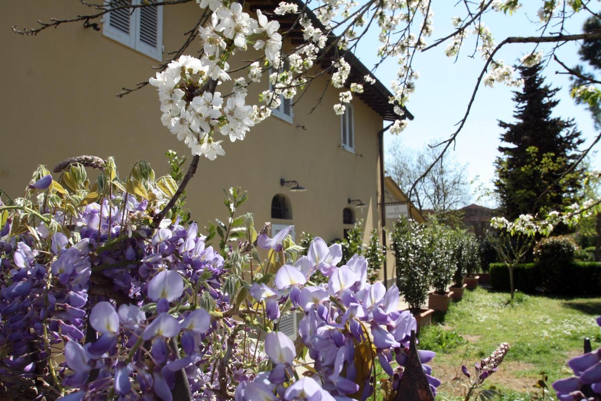 Hotel Calzaiolo Сан-Кашіано-ін-Валь-ді-Пеза Екстер'єр фото