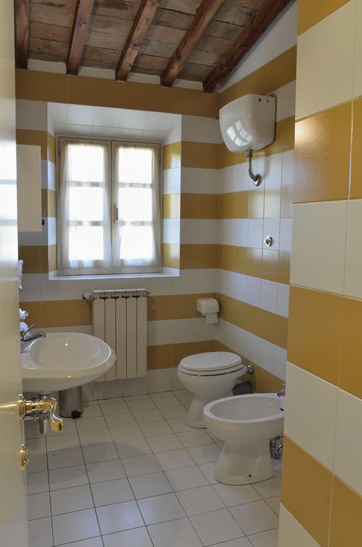 Hotel Calzaiolo Сан-Кашіано-ін-Валь-ді-Пеза Екстер'єр фото